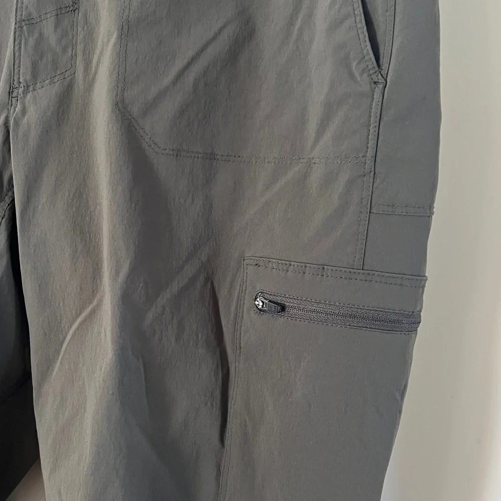 Tilley Men's Olive Cargo Pants - Picture 2 of 8